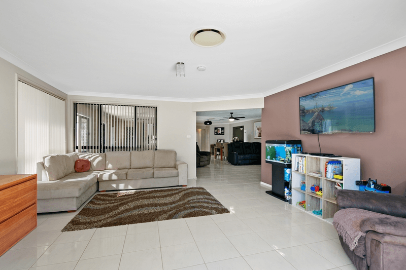 41 Neath Street, Pelaw Main, NSW 2327