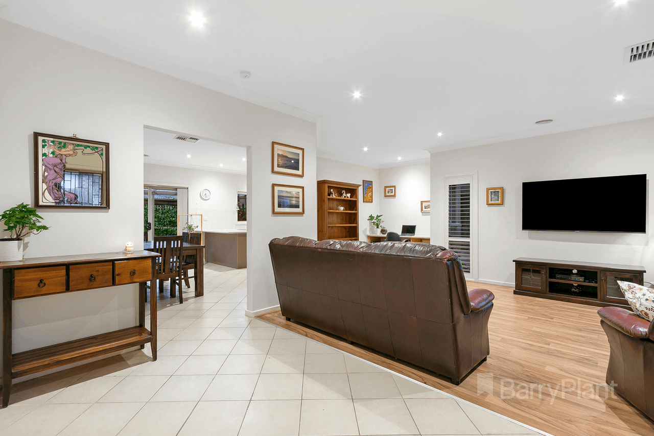 2/10 Aubrey Grove, Boronia, VIC 3155