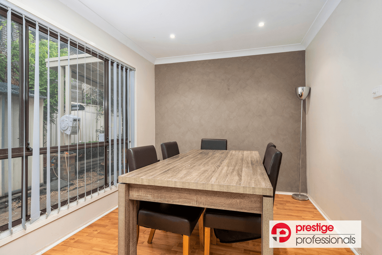 16 Beddington Court, WATTLE GROVE, NSW 2173