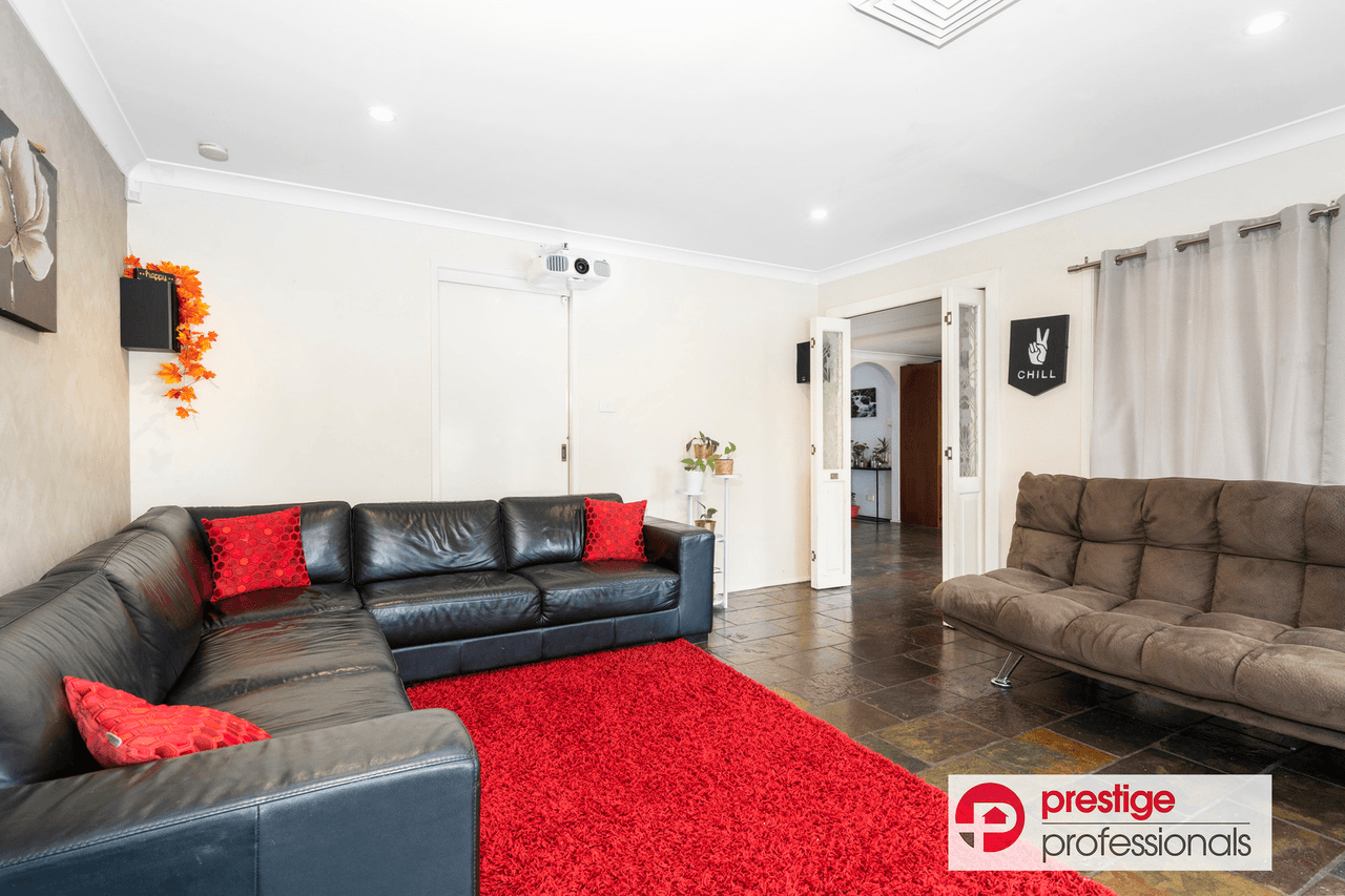 16 Beddington Court, WATTLE GROVE, NSW 2173