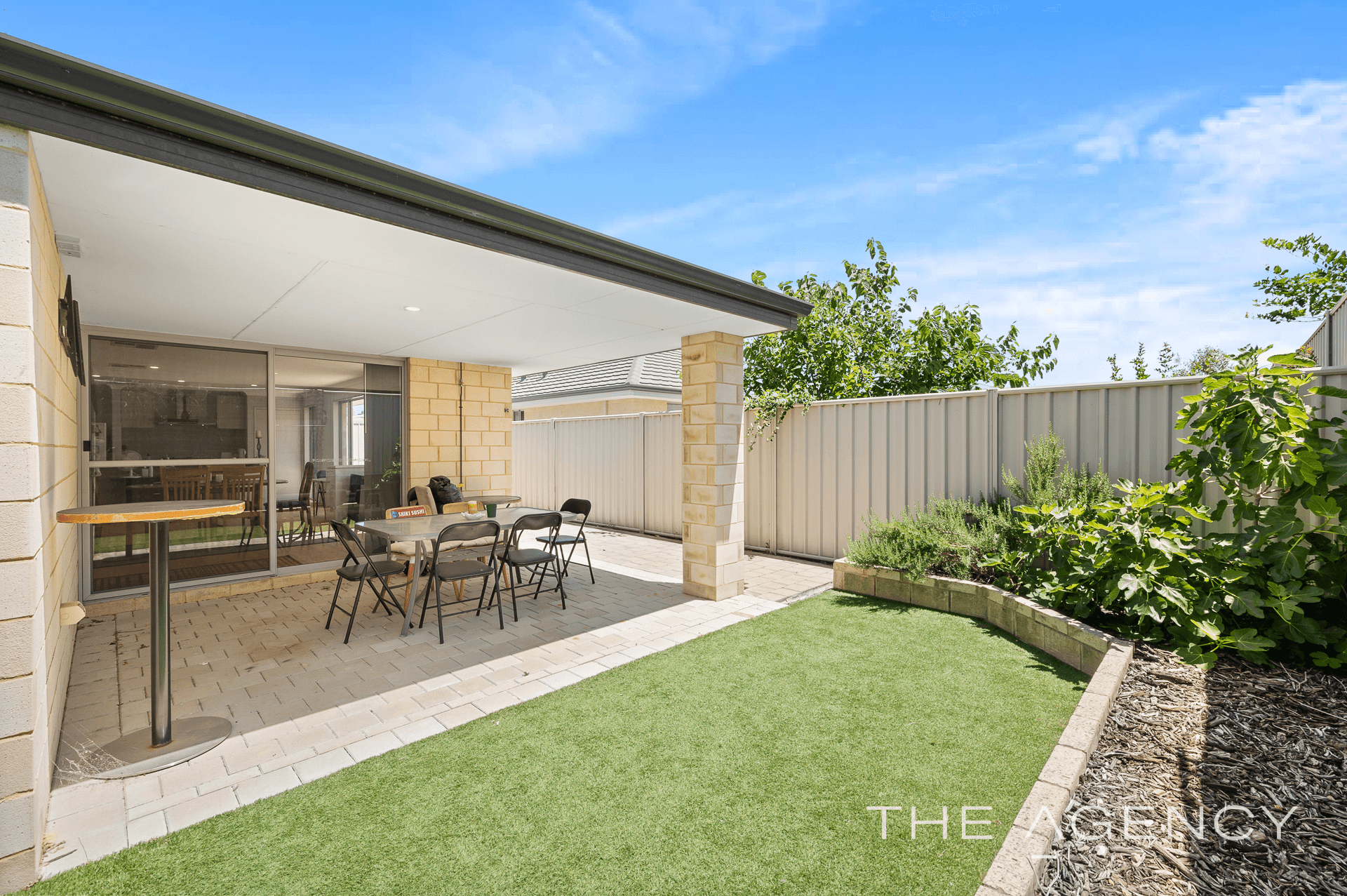 10 Cooralya Avenue, Golden Bay, WA 6174