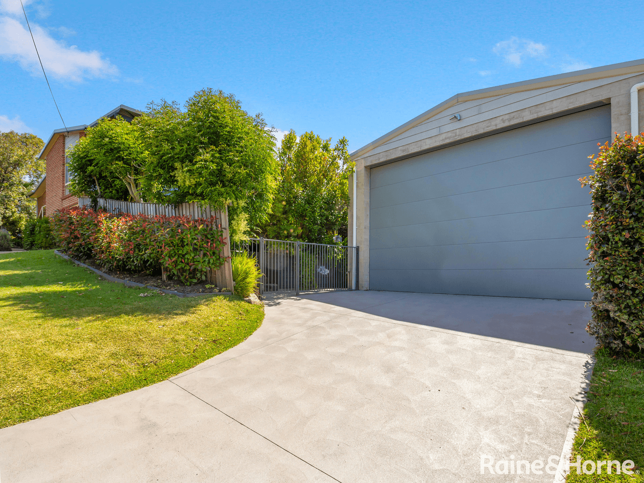 20 Garside Road, MOLLYMOOK BEACH, NSW 2539