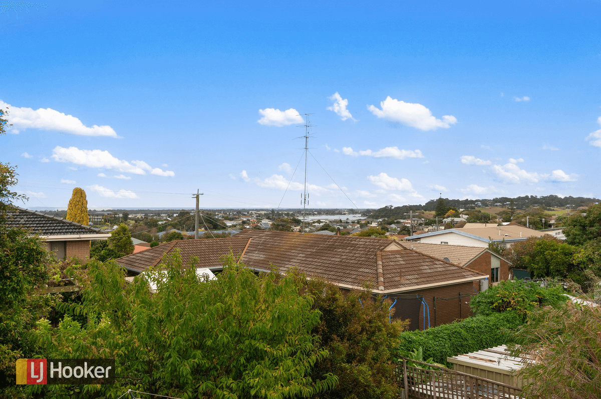 19 O'Neills Road, LAKES ENTRANCE, VIC 3909