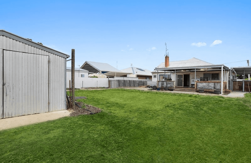 71 Jamouneau Street, WARRACKNABEAL, VIC 3393