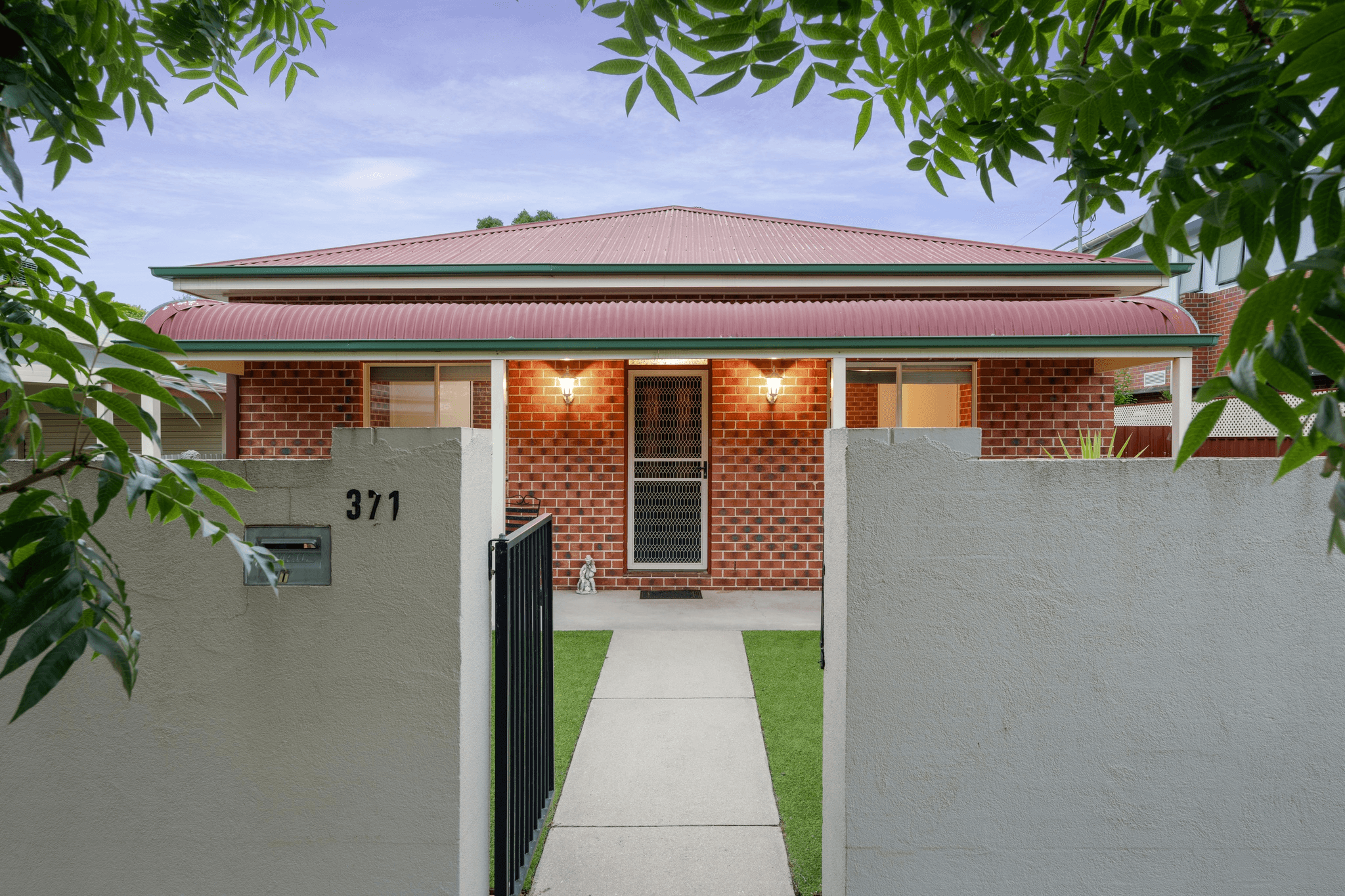 371 Macauley Street, SOUTH ALBURY, NSW 2640