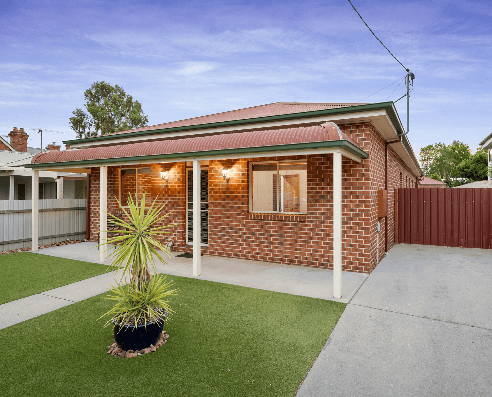 371 Macauley Street, SOUTH ALBURY, NSW 2640