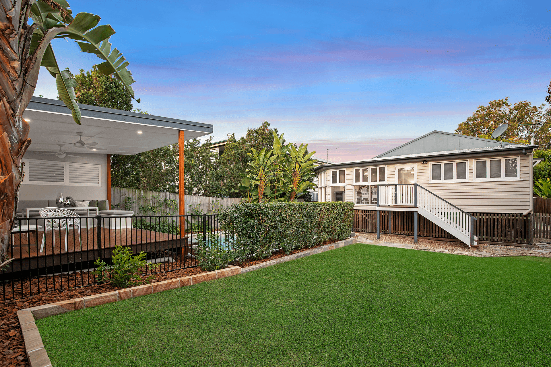 8 Owen Street, Wooloowin, QLD 4030