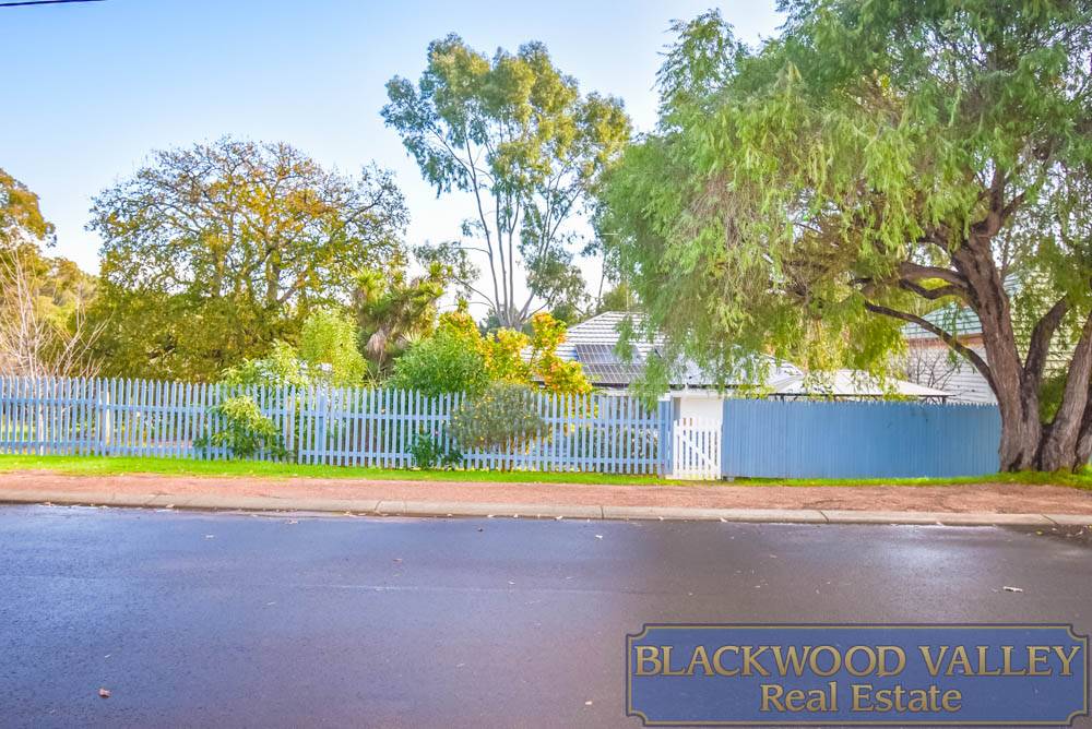 9 Hampton Street, BRIDGETOWN, WA 6255
