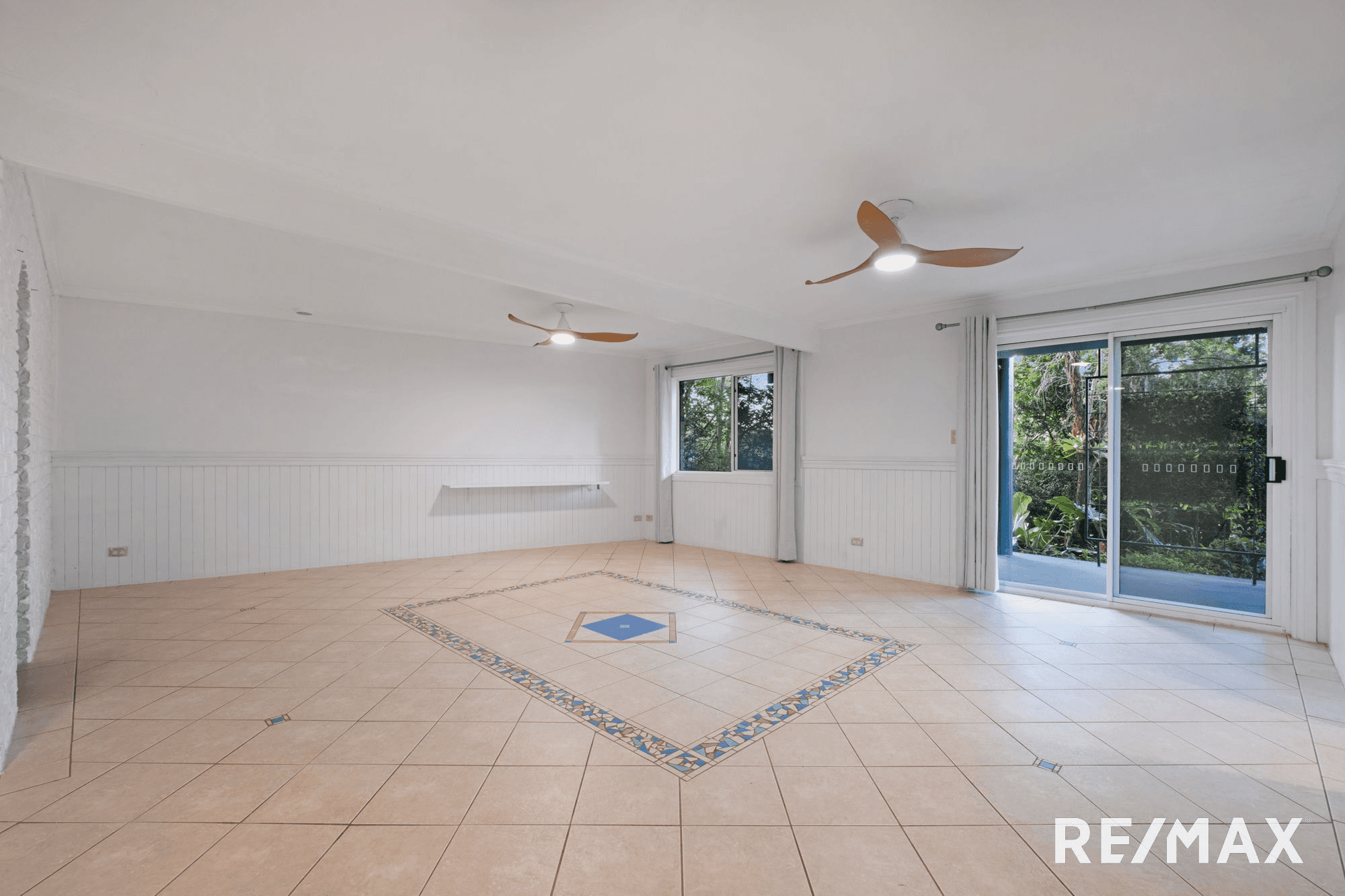 2 Eversleigh Court, NAMBOUR, QLD 4560