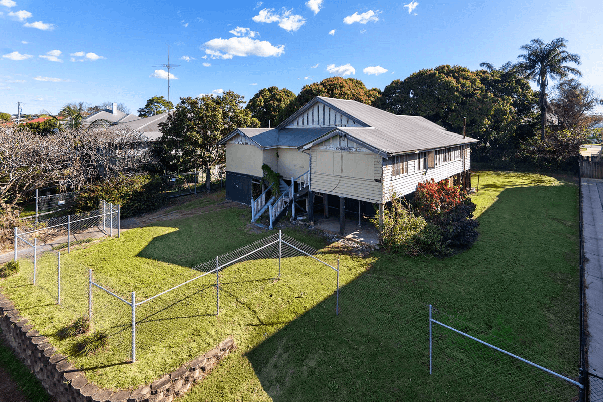 916 Sandgate Road, CLAYFIELD, QLD 4011