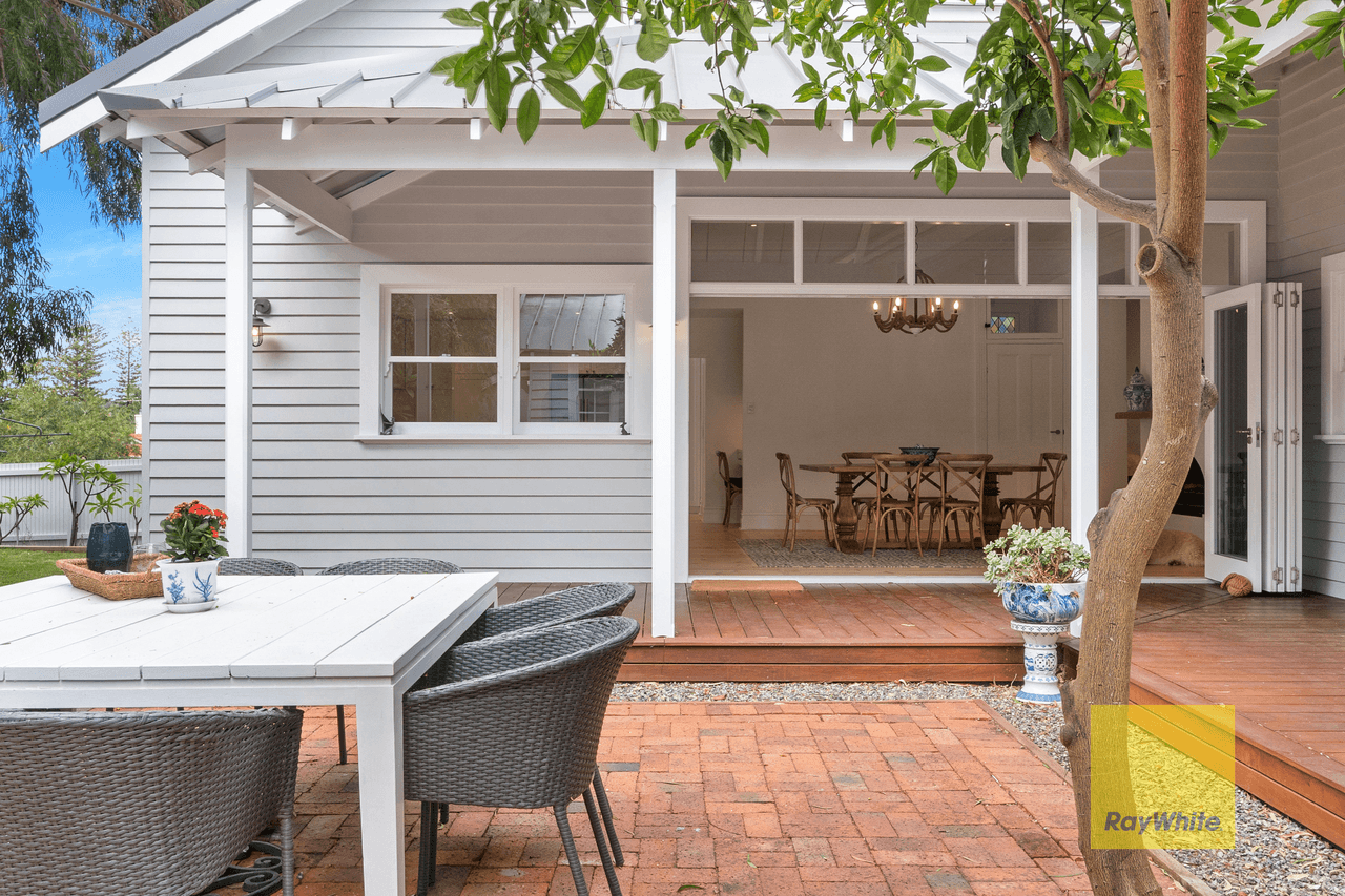 30 Salvado Street, COTTESLOE, WA 6011