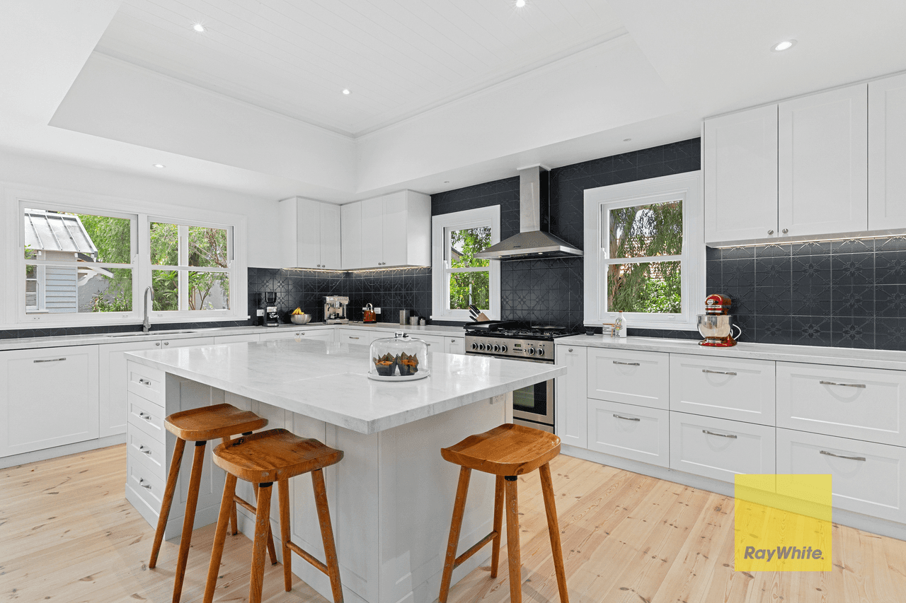 30 Salvado Street, COTTESLOE, WA 6011