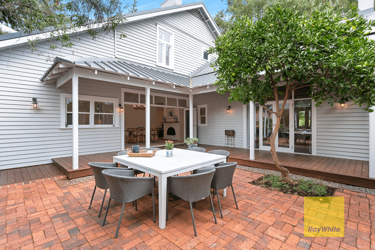 30 Salvado Street, COTTESLOE, WA 6011