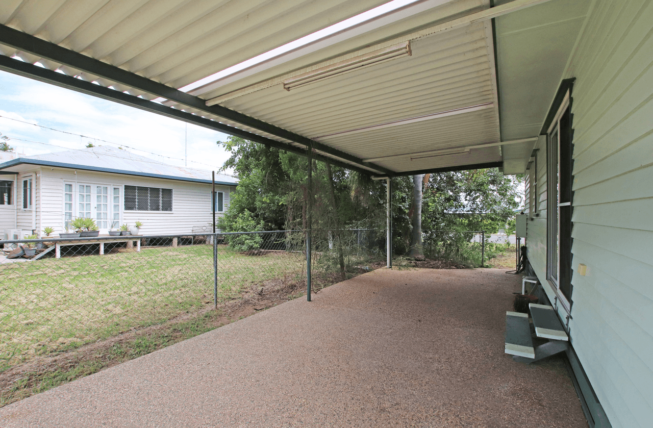 98 Kroombit Street, BILOELA, QLD 4715