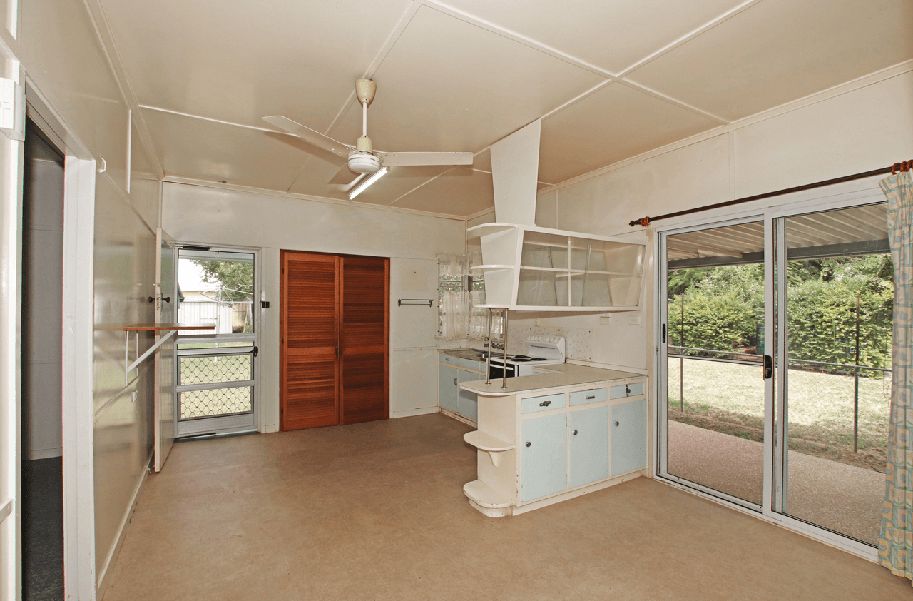 98 Kroombit Street, BILOELA, QLD 4715