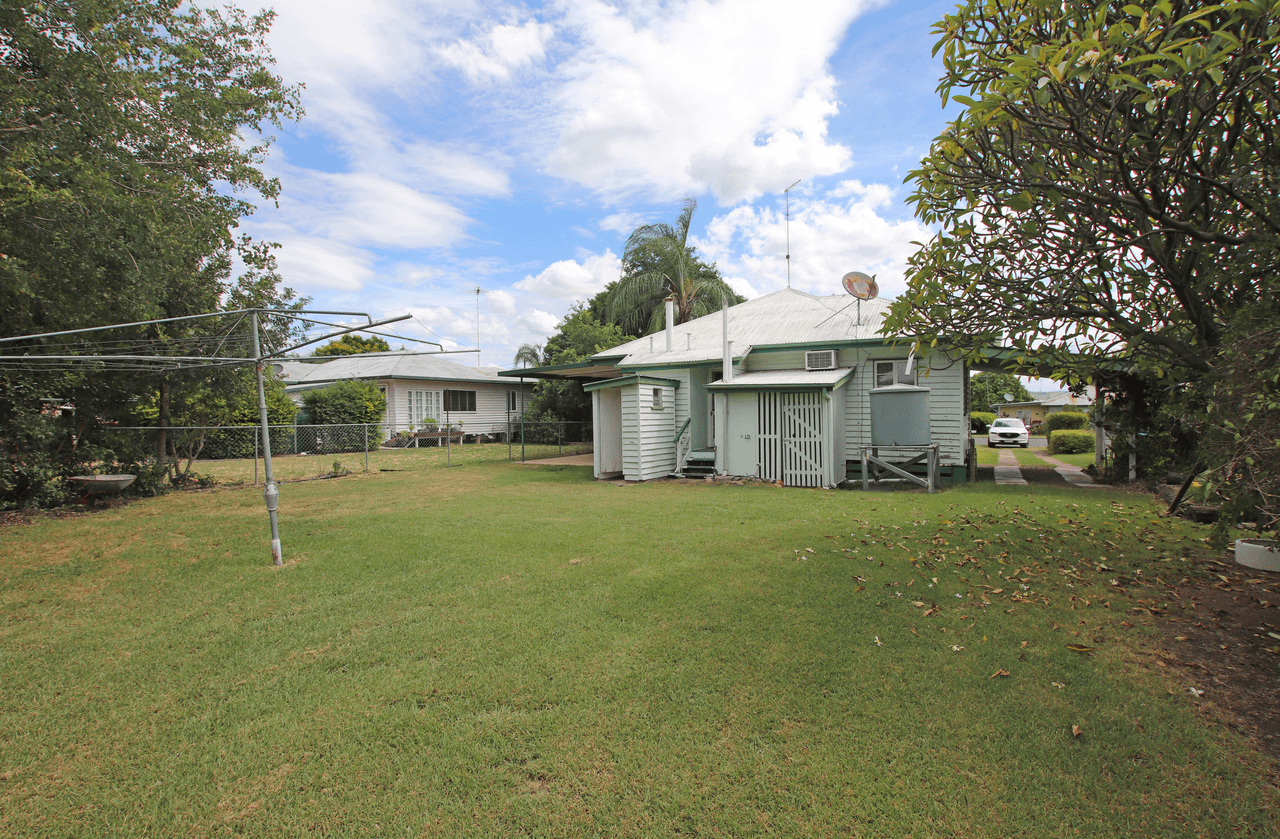 98 Kroombit Street, BILOELA, QLD 4715