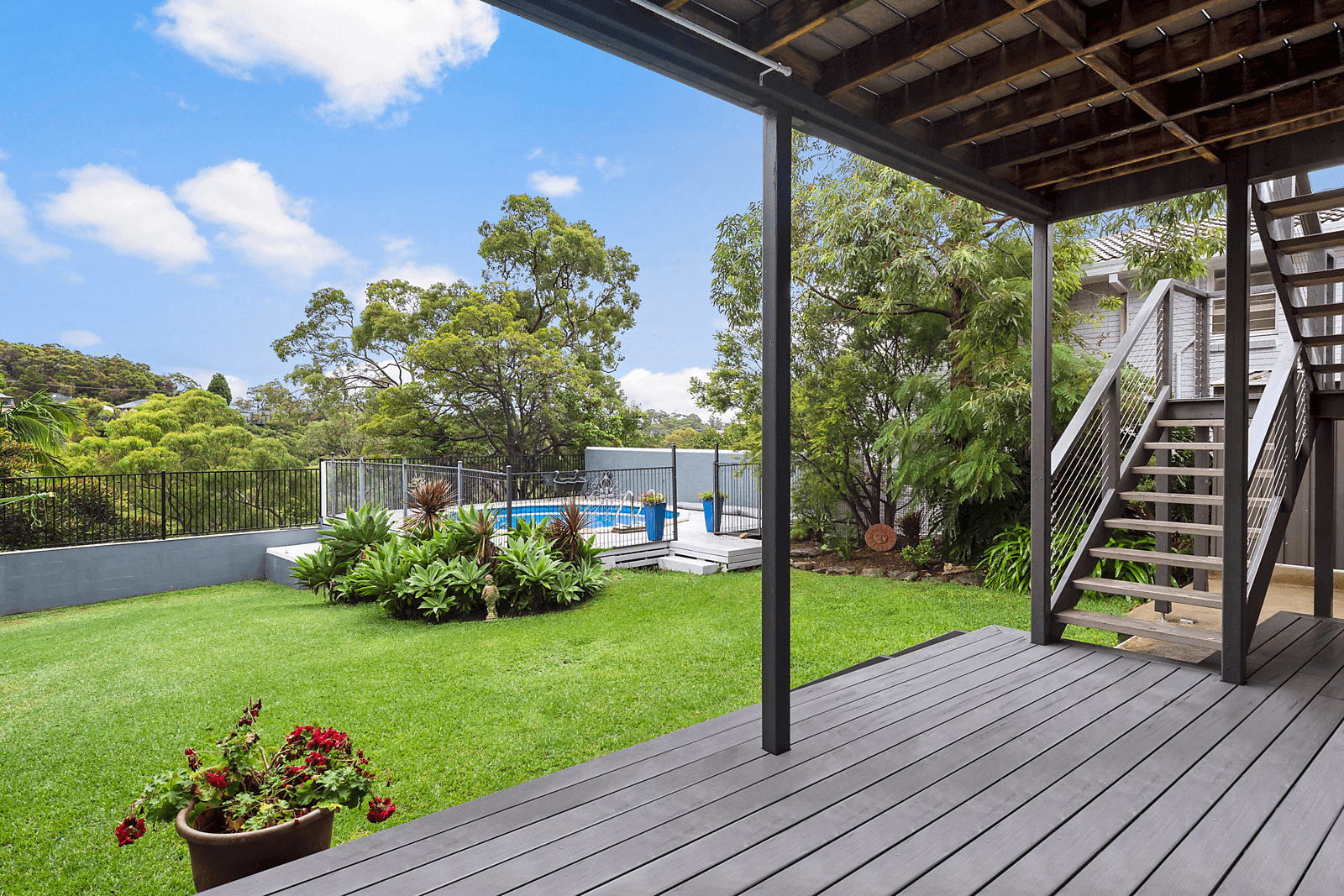 109 Sladden Road, Yarrawarrah, NSW 2233