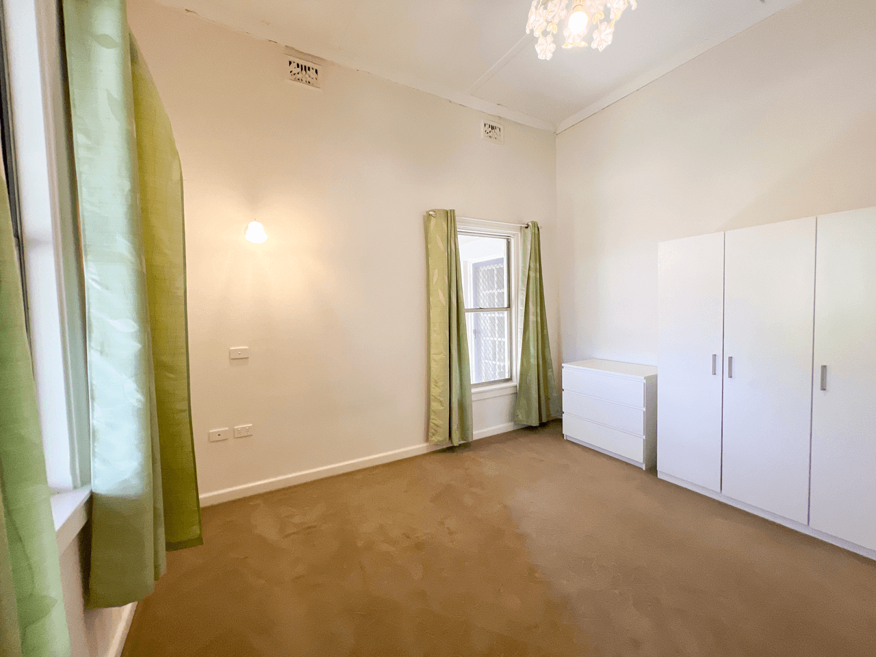 54 Orange Street, PARKES, NSW 2870