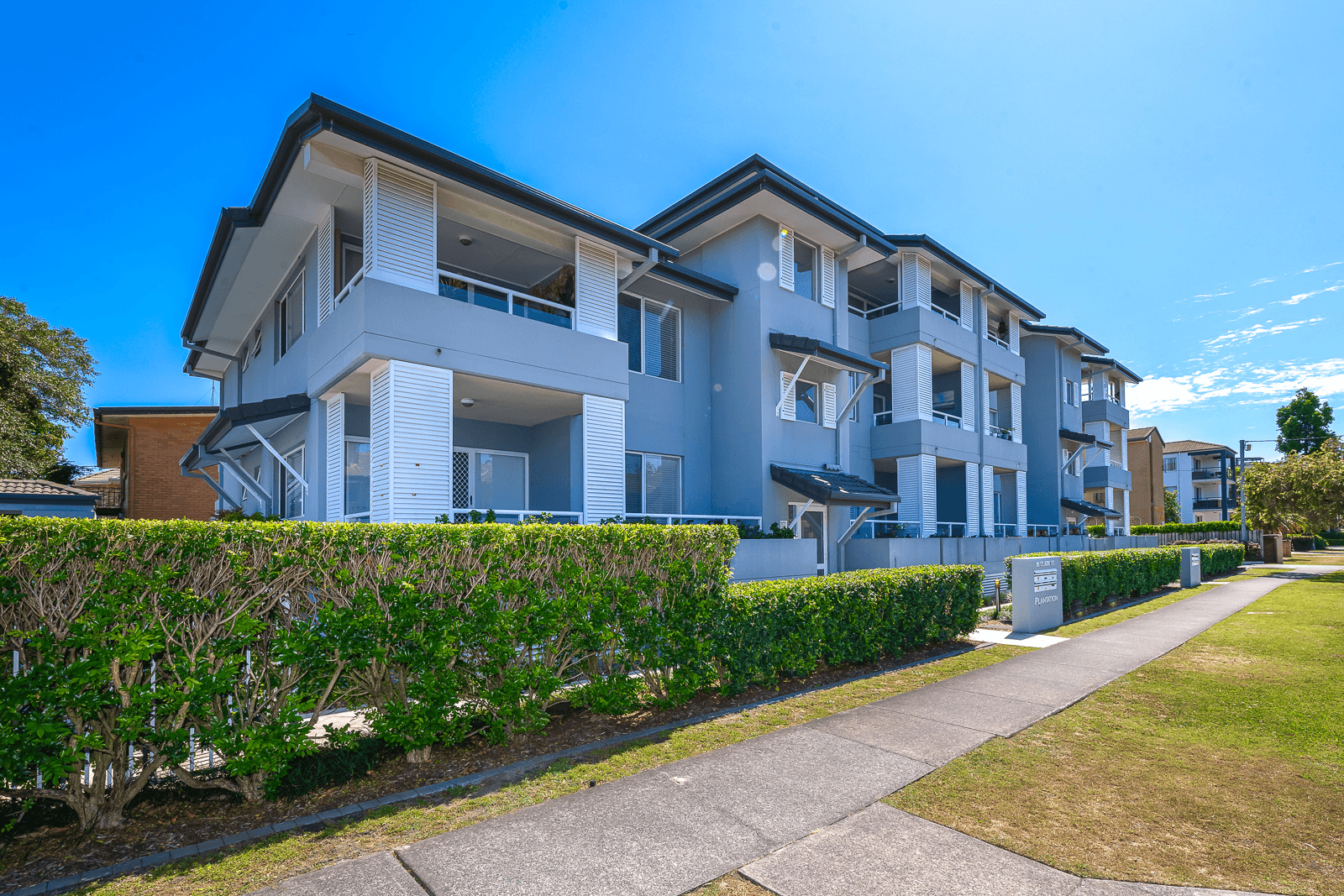 10/15 CLARK STREET, BIGGERA WATERS, QLD 4216