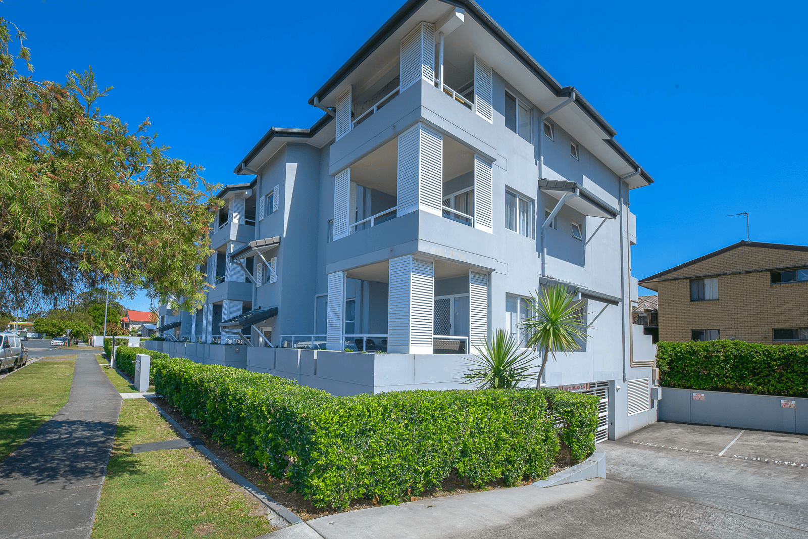 10/15 CLARK STREET, BIGGERA WATERS, QLD 4216