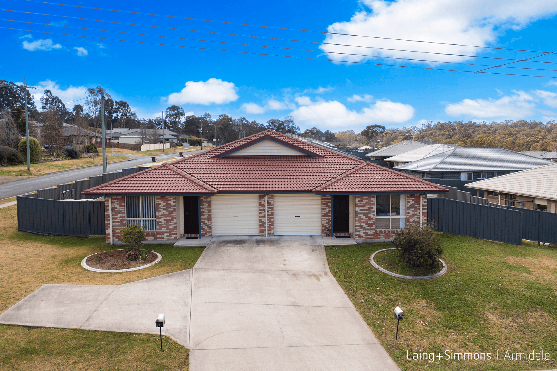 1 &amp; 2/11 Gordon Street, Armidale, NSW 2350