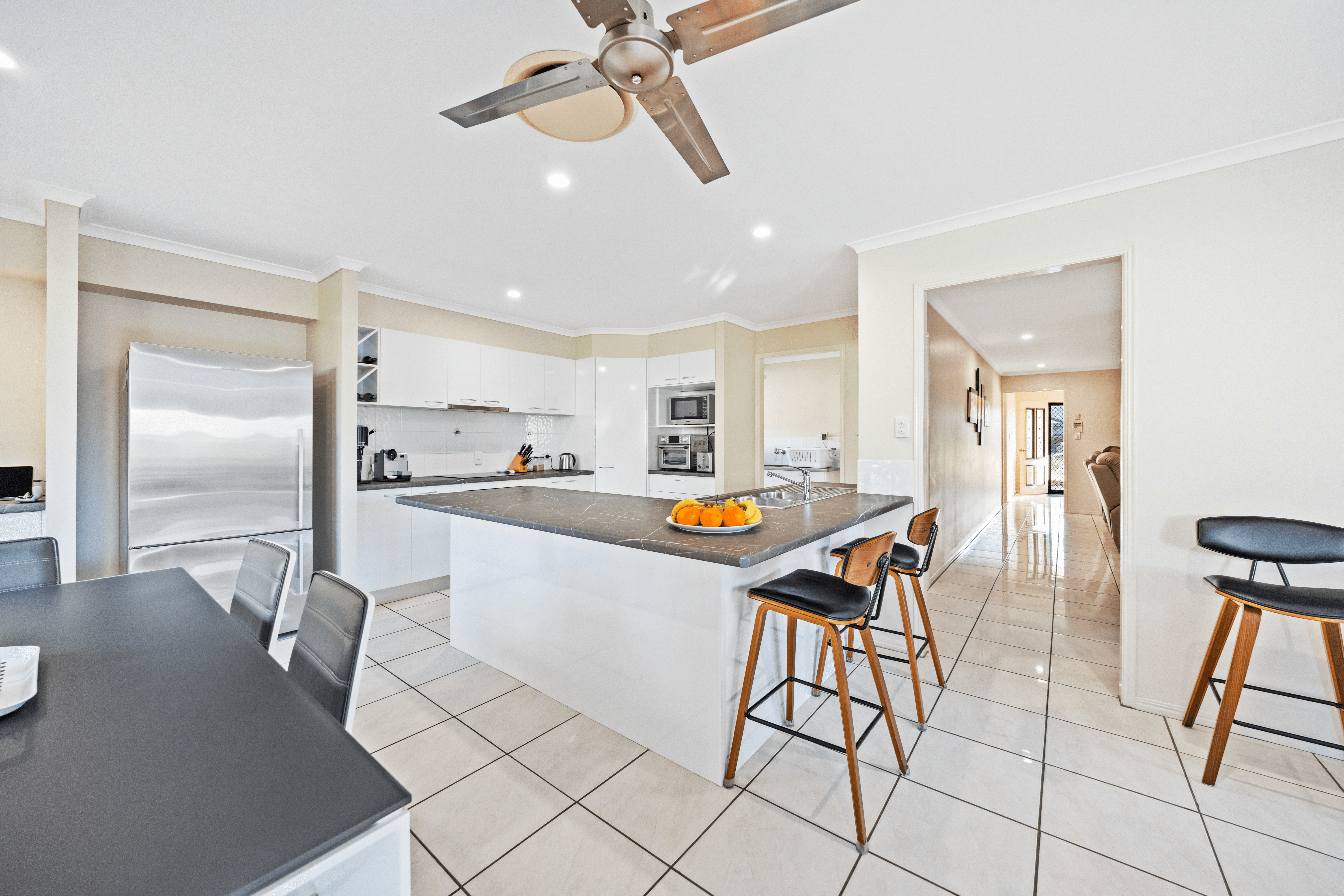 20 Banksia Avenue, TIN CAN BAY, QLD 4580