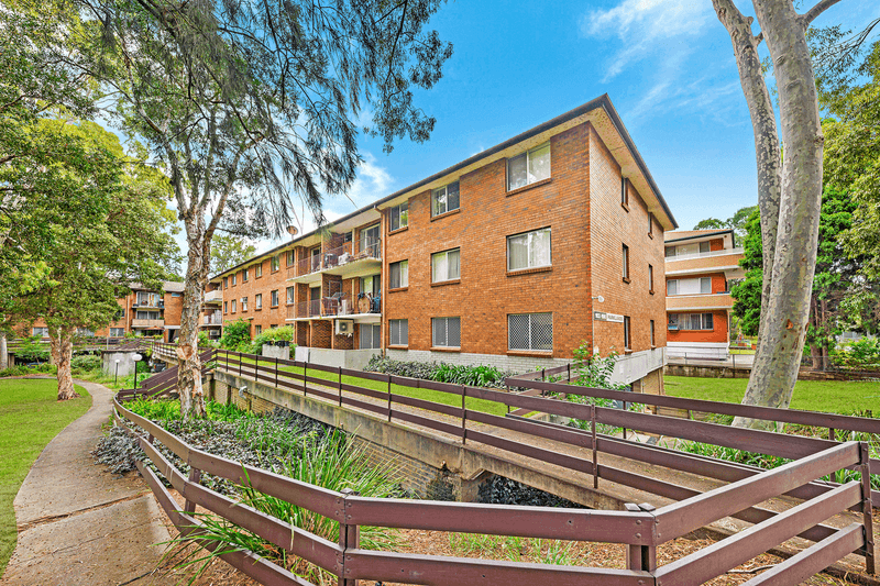 25/162 Sandal Cresent, CARRAMAR, NSW 2163