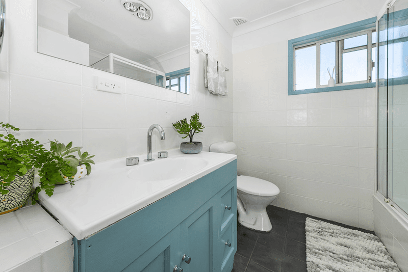 28 South Street, KILLARNEY VALE, NSW 2261