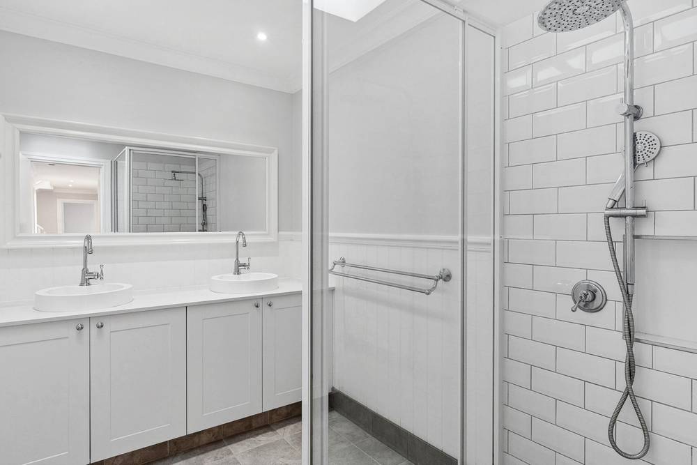 28 Avana Loop, Caversham, WA 6055
