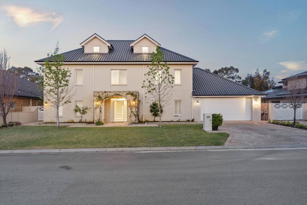 28 Avana Loop, Caversham, WA 6055