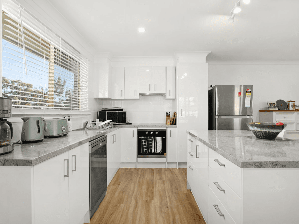 1/6 Osprey Avenue, OLD BAR, NSW 2430