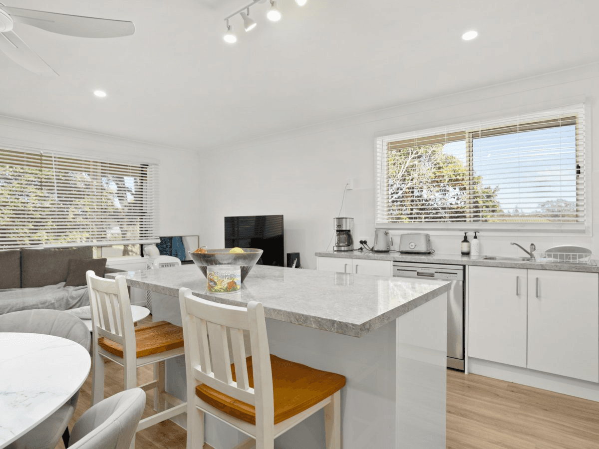 1/6 Osprey Avenue, OLD BAR, NSW 2430