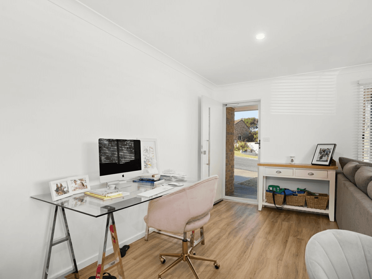 1/6 Osprey Avenue, OLD BAR, NSW 2430