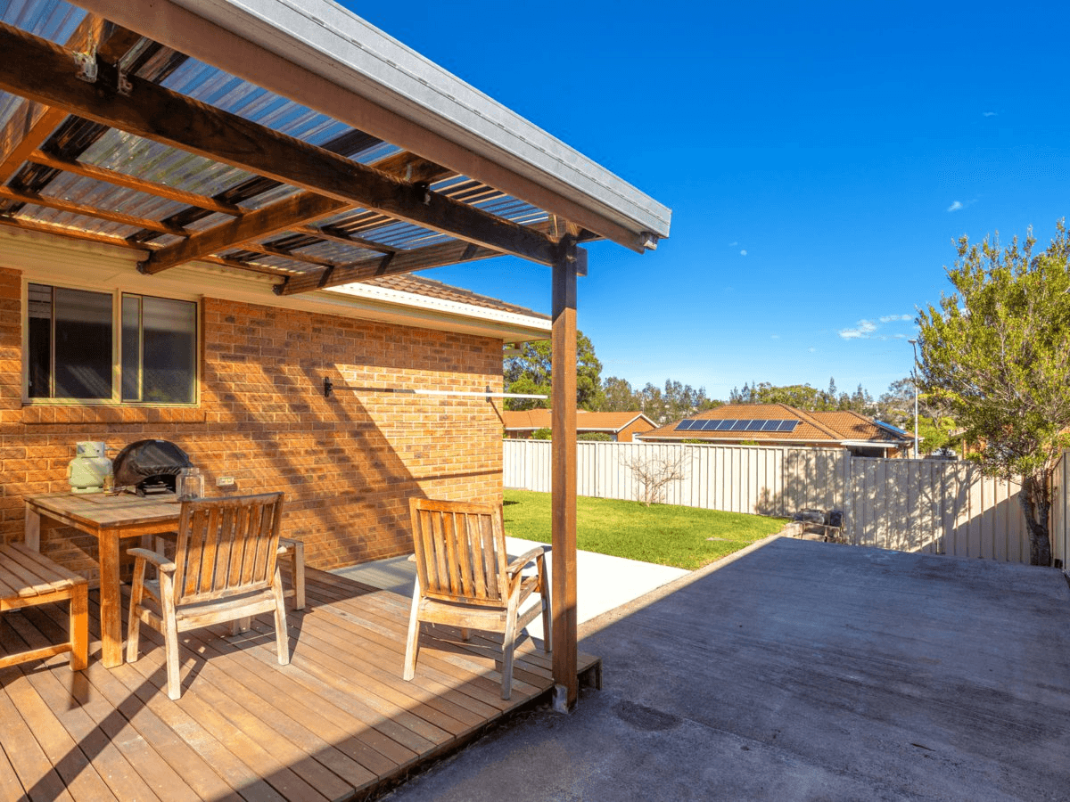 1/6 Osprey Avenue, OLD BAR, NSW 2430