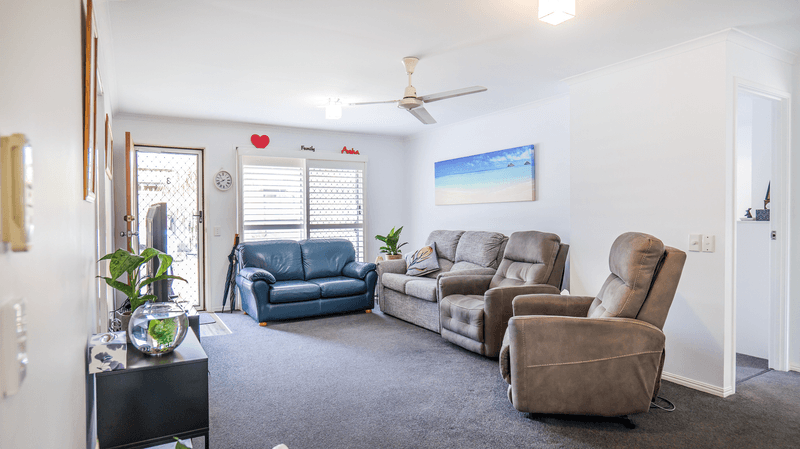 Unit 3/38 Galloway Dr, Ashmore, QLD 4214