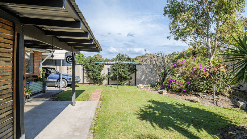 Unit 3/38 Galloway Dr, Ashmore, QLD 4214