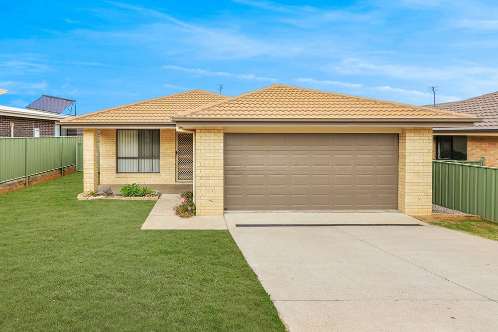 13 Emerald Avenue, TAMWORTH, NSW 2340