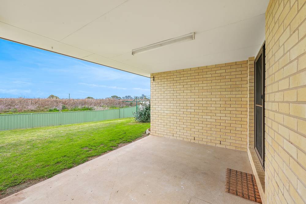 13 Emerald Avenue, TAMWORTH, NSW 2340