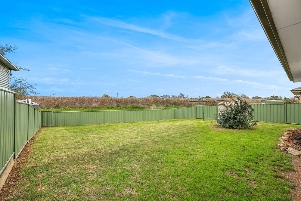 13 Emerald Avenue, TAMWORTH, NSW 2340