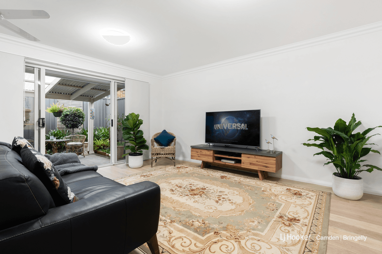 2/27 Elizabeth Macarthur Avenue, CAMDEN SOUTH, NSW 2570