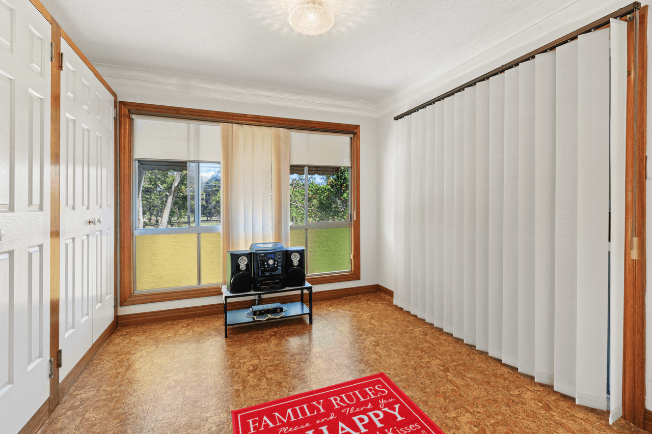 24 Catalina Street, LOGANLEA, QLD 4131