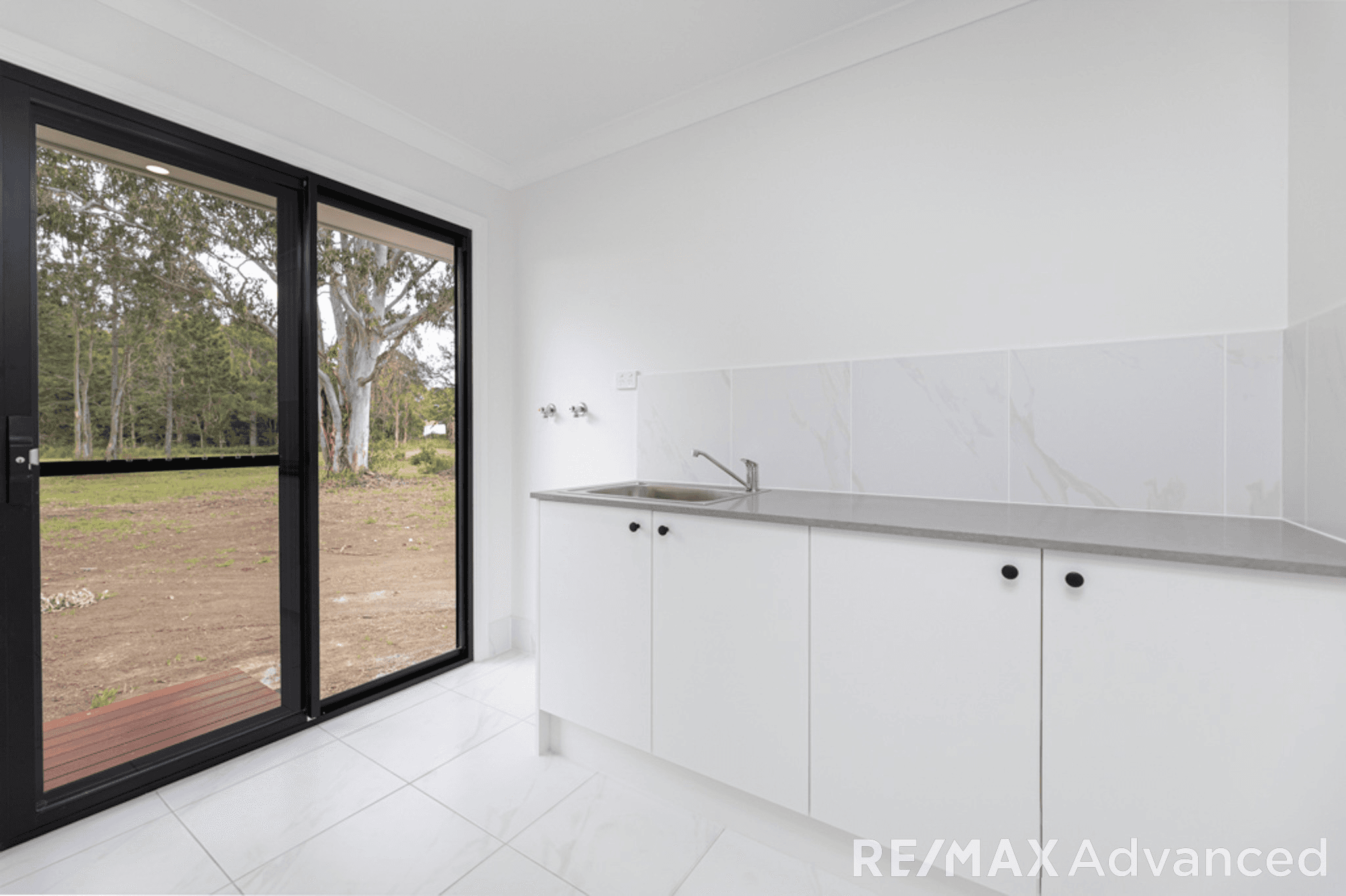 1-11 Murray Court, Beachmere, QLD 4510