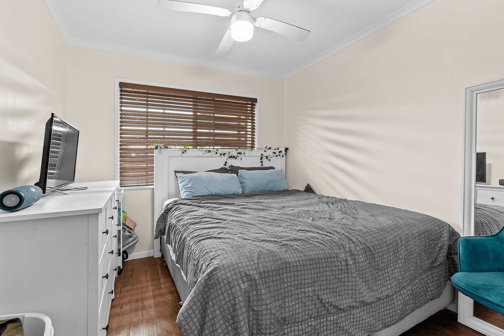 9 Crescent Court, ALBANY CREEK, QLD 4035