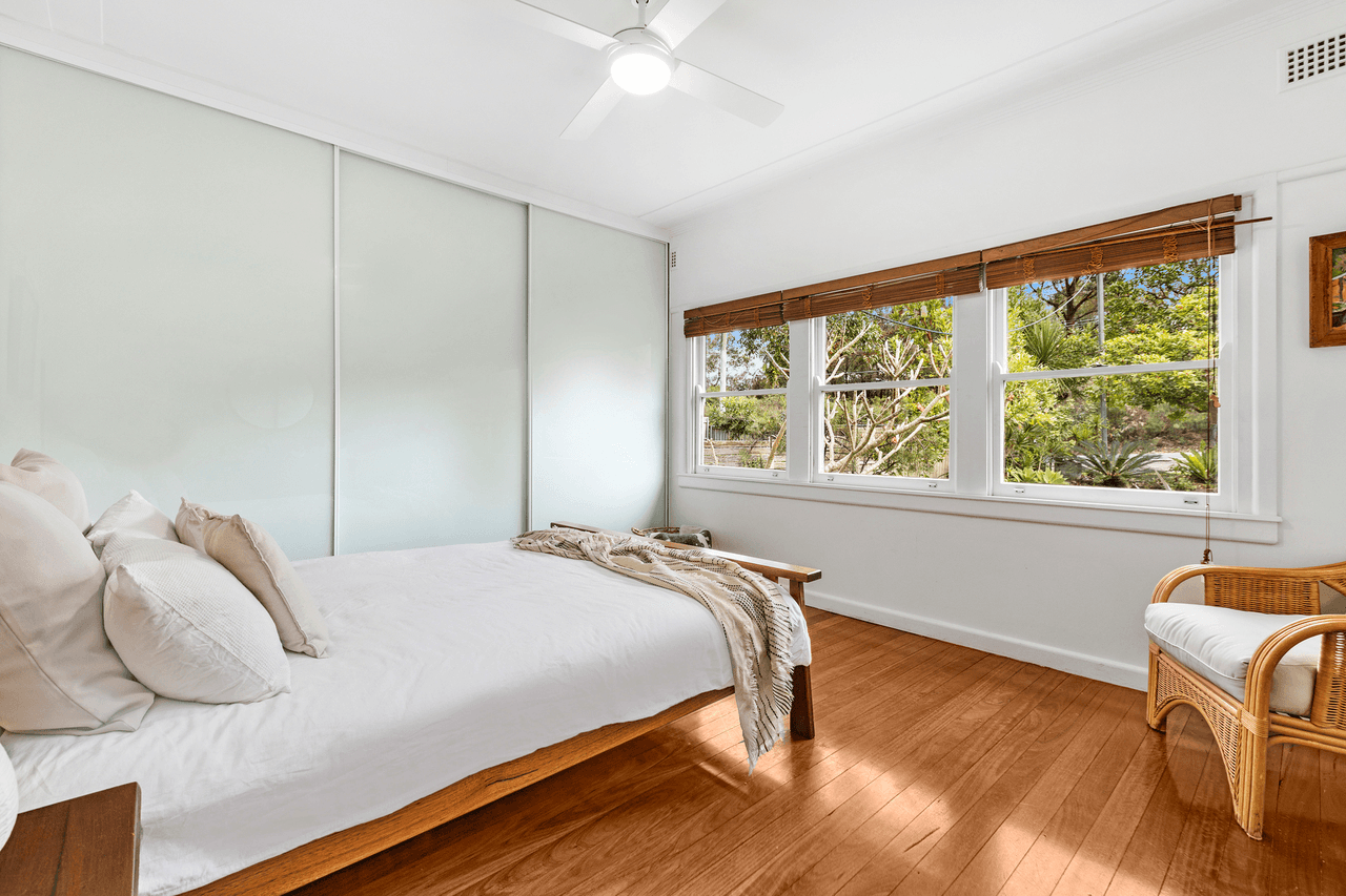 77 Wakehurst Parkway, Seaforth, NSW 2092