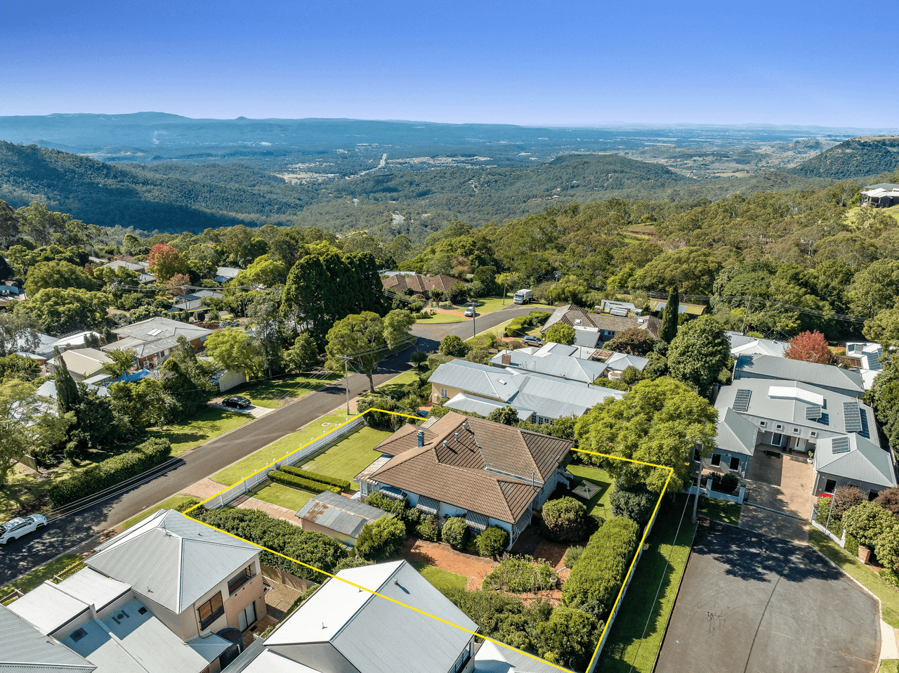 10 Crown Street, RANGEVILLE, QLD 4350