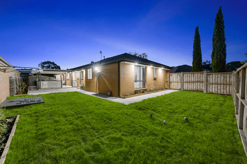 7 Sandalwood Avenue, Hillside, VIC 3037