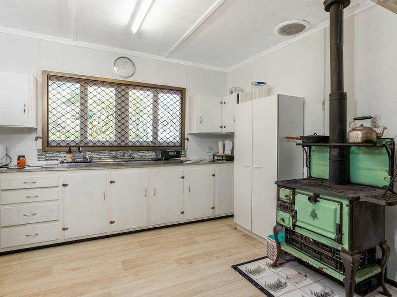 14 Sheppards Drive, GREENBANK, QLD 4124