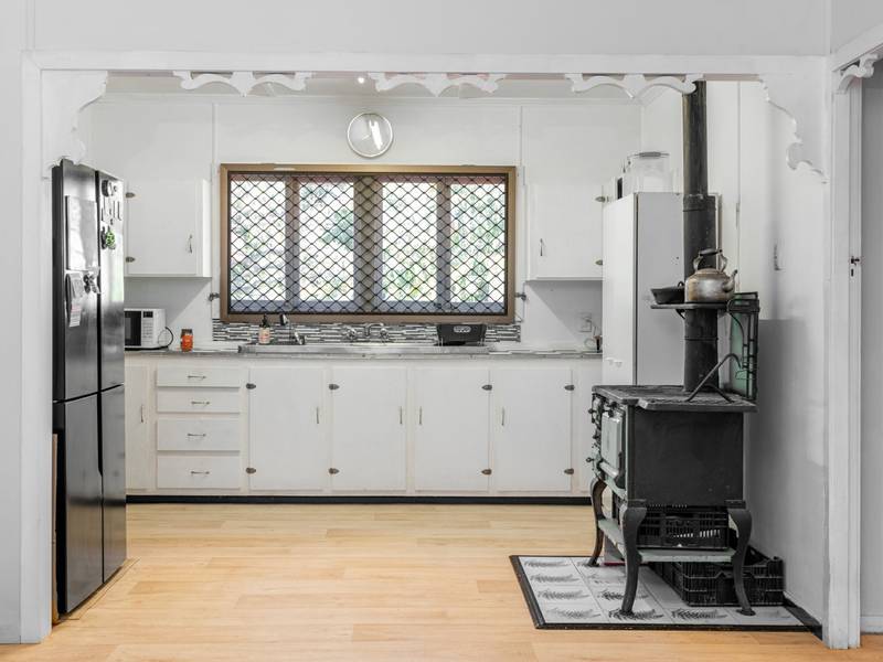 14 Sheppards Drive, GREENBANK, QLD 4124