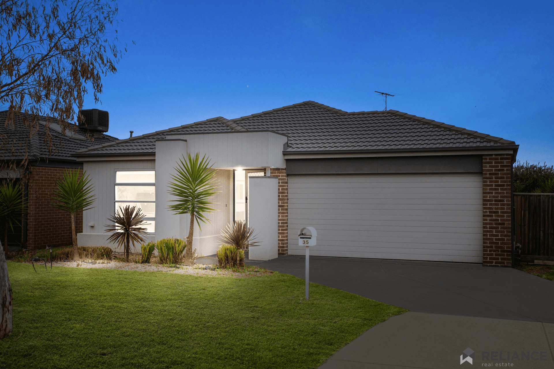 35 Viscosa Road, Brookfield, VIC 3338