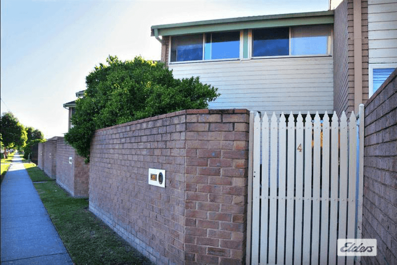 4/429 Griffith Road, Lavington, NSW 2641